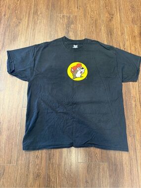 Buccees Texas Black Graphic Tee with Yellow & Red Logo